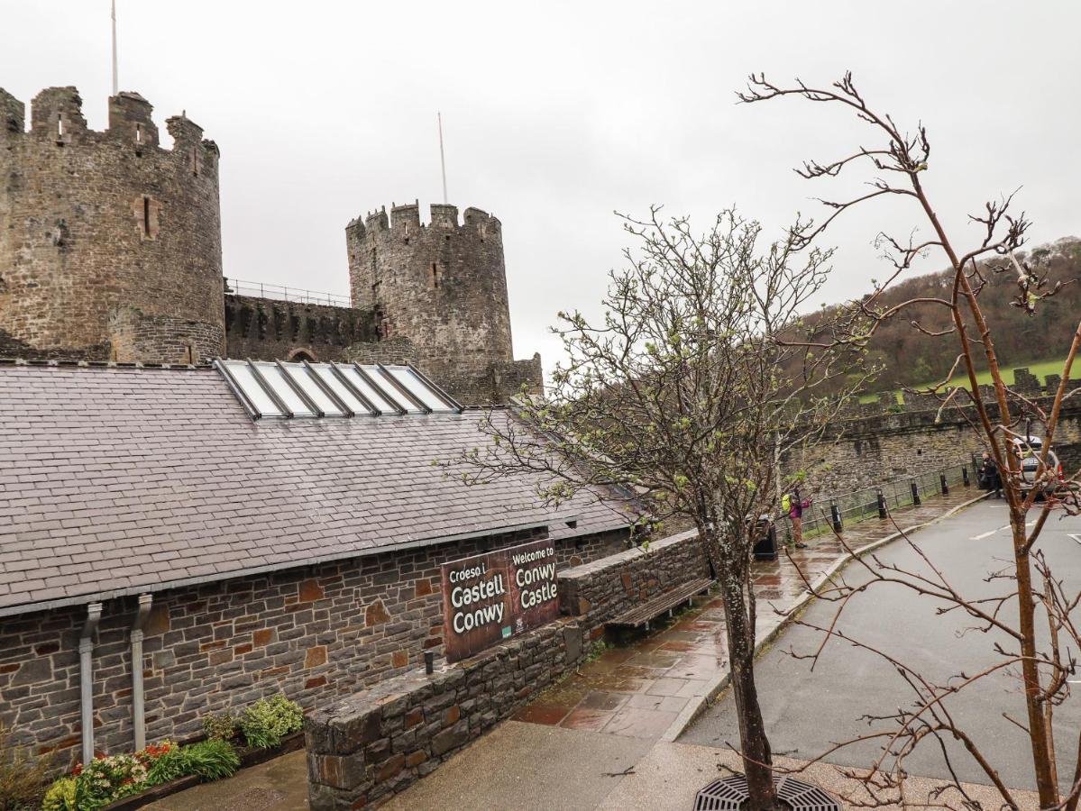 Apartmán The Old Coach House Conwy Exteriér fotografie